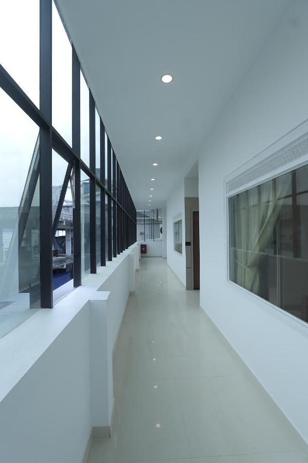 Hotel Dream Suite, Kattappana Exterior photo